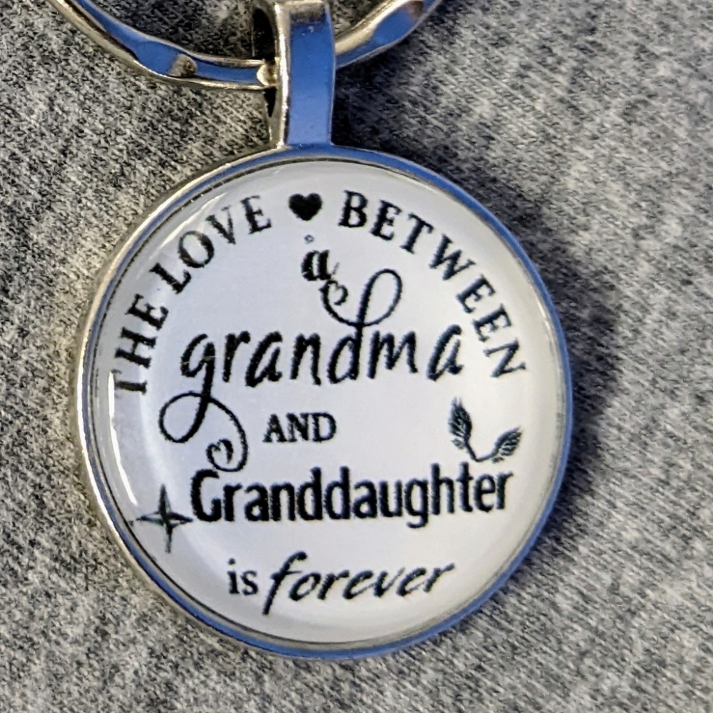 New Grandma and Granddaughter forever keychain‎ necklace bracelet round white